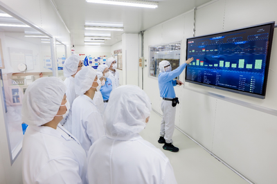 好麗友上海工廠開(kāi)放日 數(shù)智化品質(zhì)體系守護(hù)舌尖上的安全